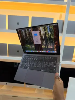 New Laptop Apple MacBook Pro 2024 M4 16GB Apple M4 SSD 512GB