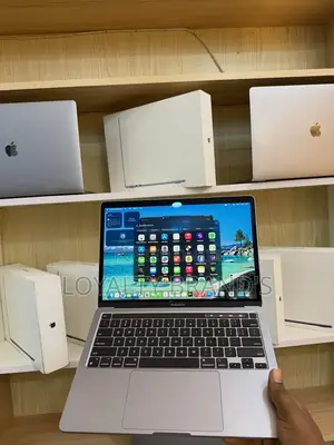 New Laptop Apple MacBook Pro 2022 M2 8GB Apple M2 SSD 256GB