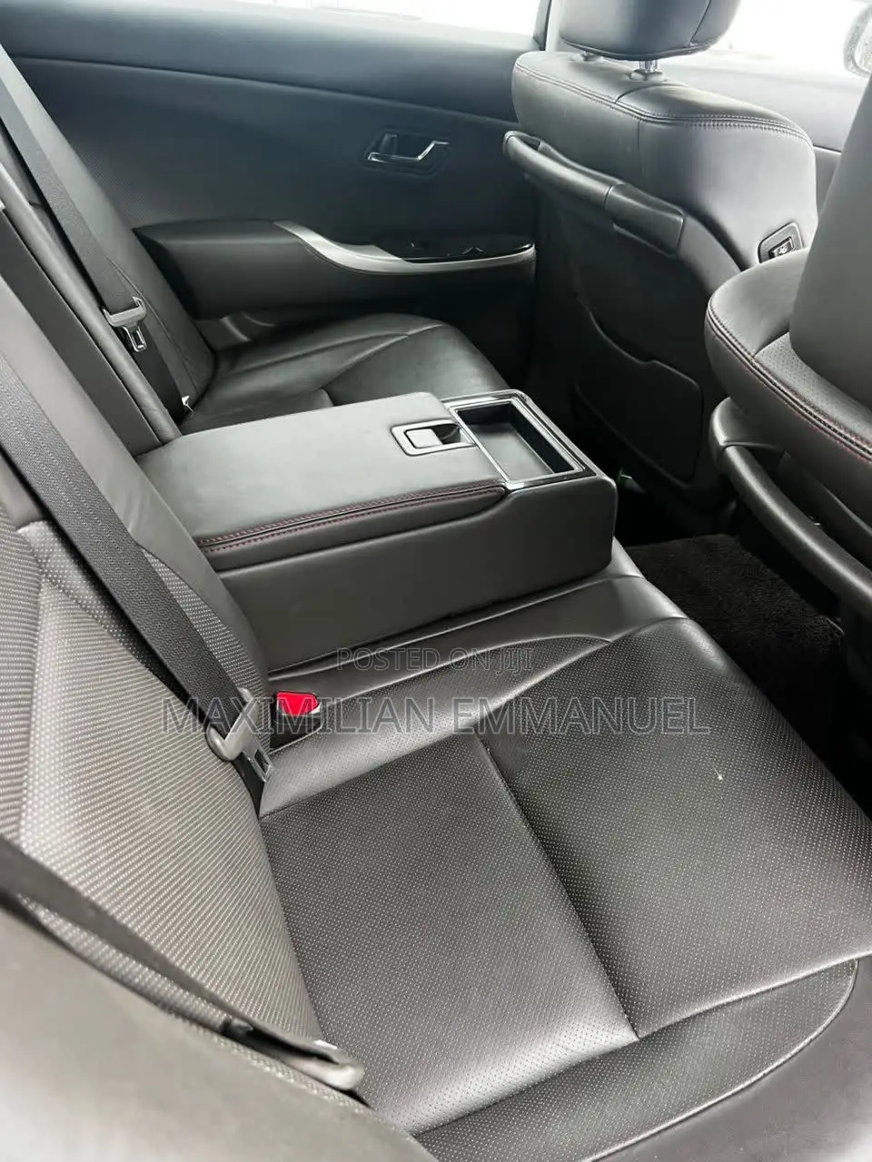 Toyota Crown 2011 Black
