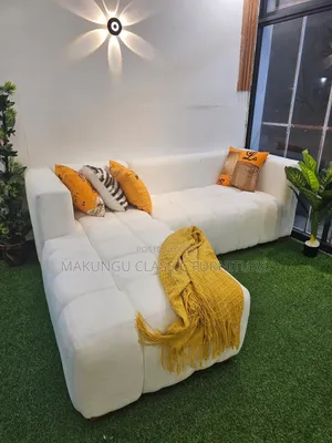 L Shaped Ya Urembo Wa Box Pacha Na Simple Design Isiyoboa Pia