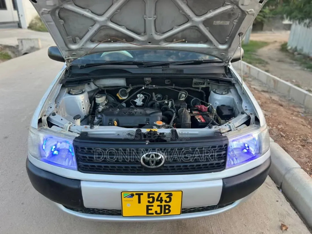 Toyota Probox 2006 Silver