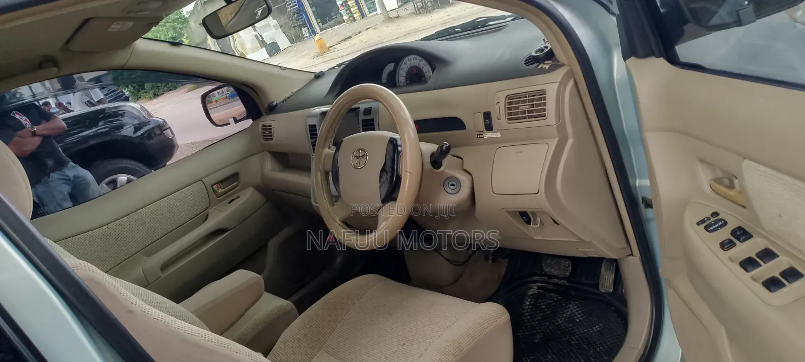 Toyota Raum 1.5 AWD 2008 Silver