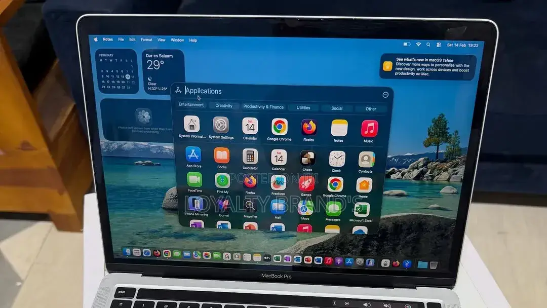 New Laptop Apple MacBook Pro 2020 M1 16GB Apple M1 SSD 256GB