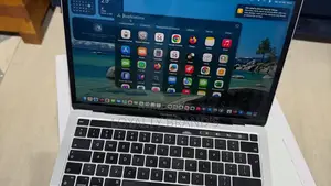 New Laptop Apple MacBook Pro 2020 M1 16GB Apple M1 SSD 256GB