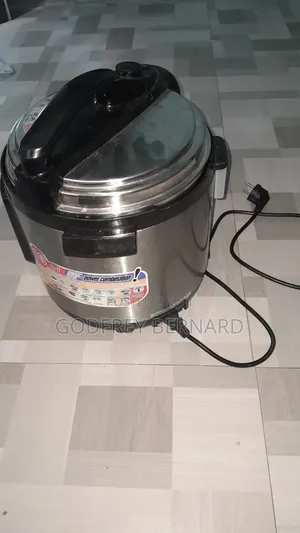 Pressure Cooker (Used)