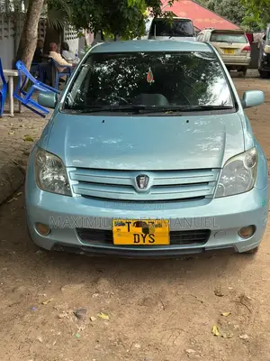 Toyota IST 2005 Blue