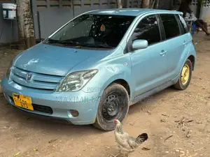 Toyota IST 2005 Blue