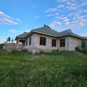 3bdrm House in Goba for sale