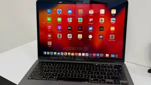New Laptop Apple MacBook Pro 2022 M2 8GB Apple M2 SSD 256GB