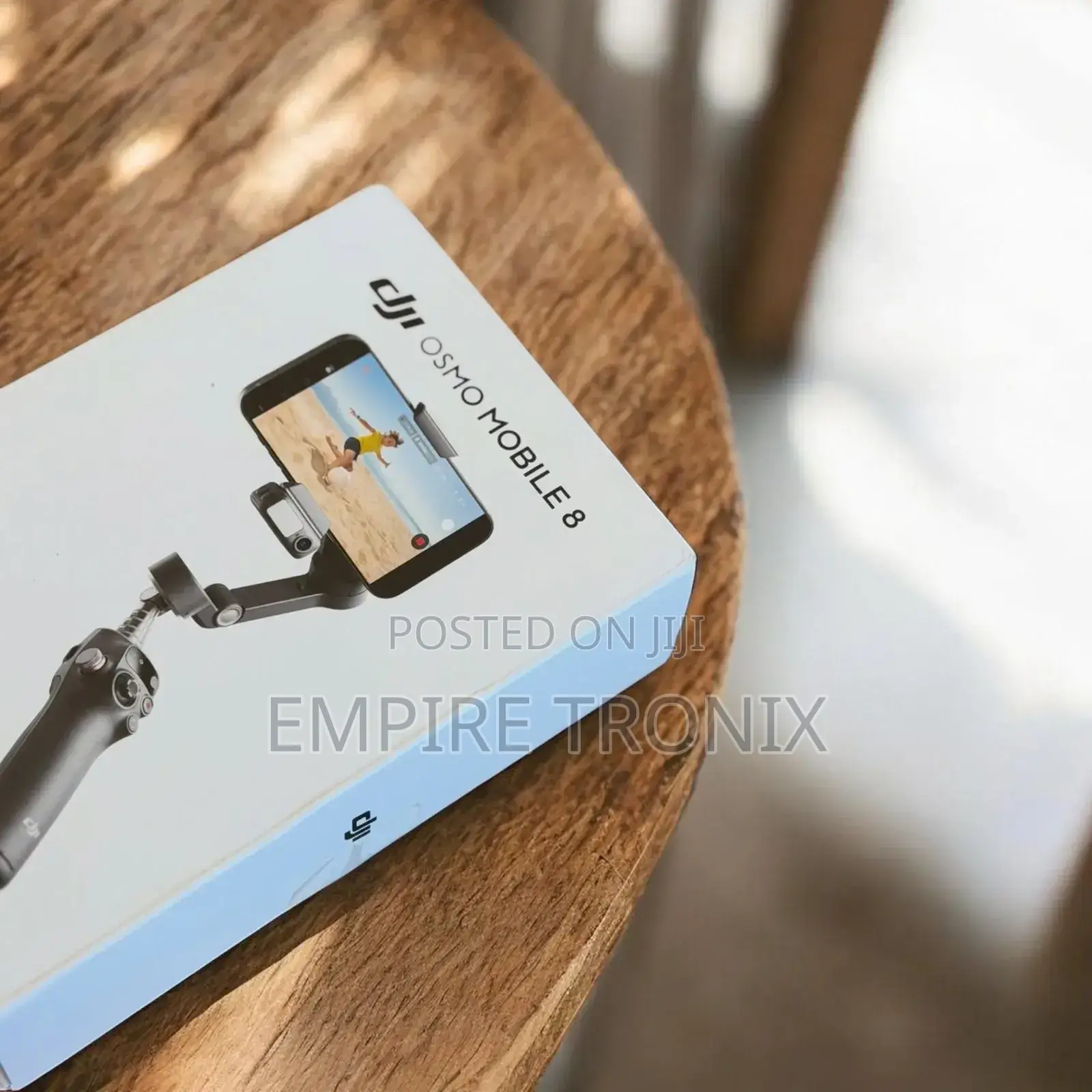 The Dji Osmo Mobile 8
