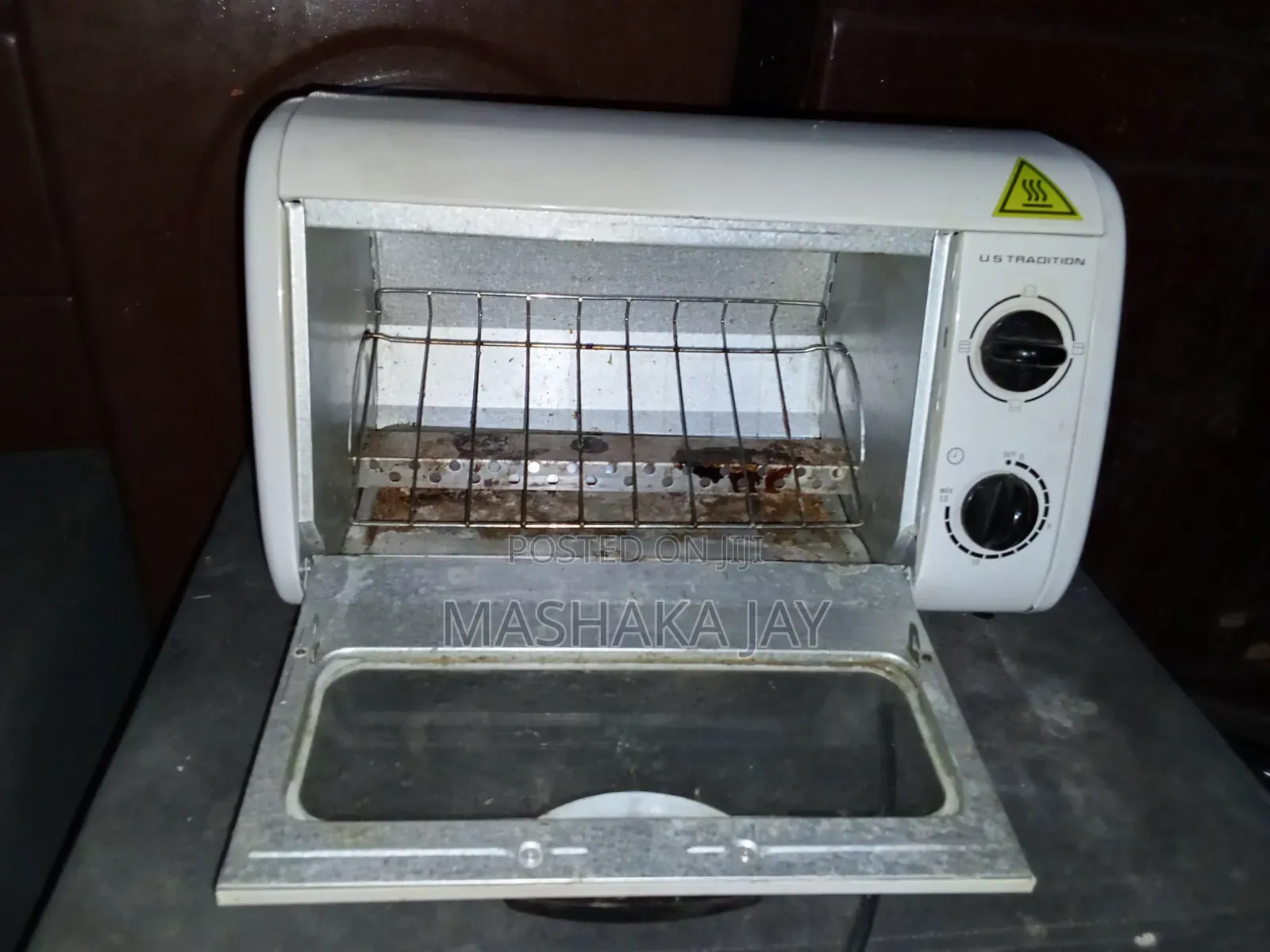 Oven Ndogo Litter 8 Inauzwa