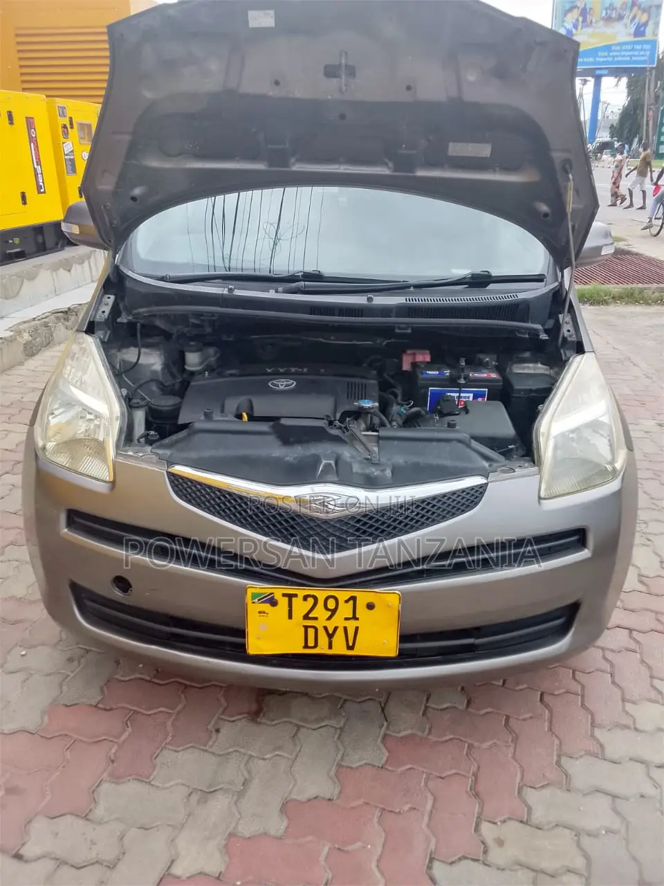 Toyota Ractis 2007 Gray
