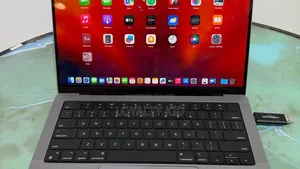 New Laptop Apple MacBook Pro 2023 M2 Pro 16GB Apple M2 SSD 1T