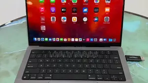 New Laptop Apple MacBook Pro 2023 M2 Pro 16GB Apple M2 SSD 1T