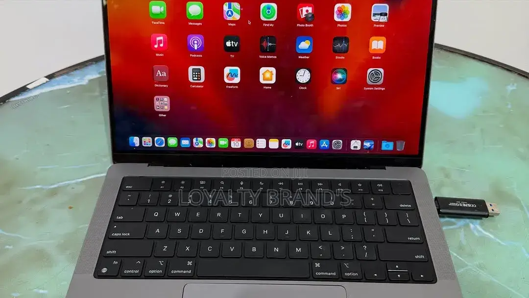 New Laptop Apple MacBook Pro 2023 M2 Pro 16GB Apple M2 SSD 1T