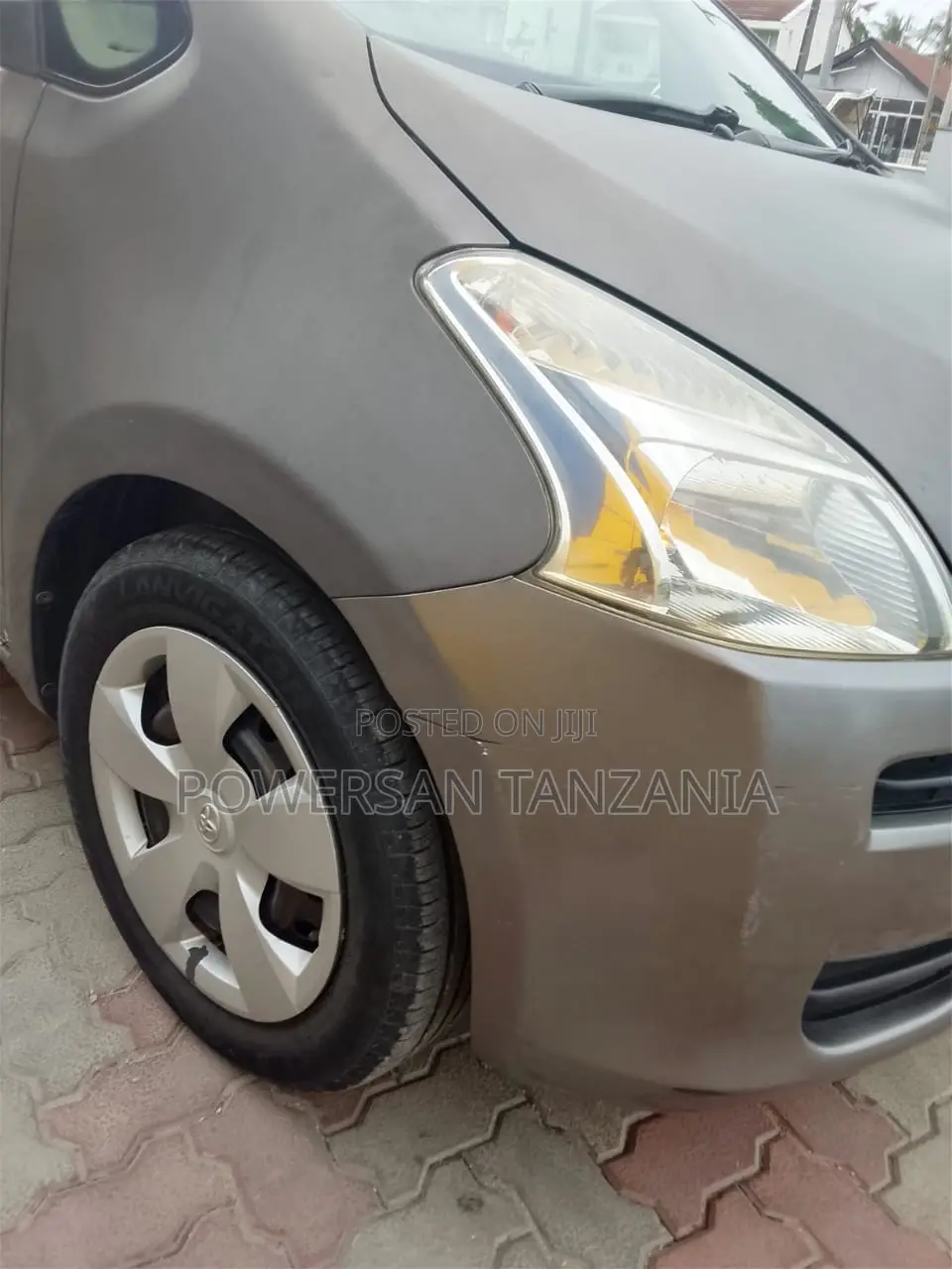 Toyota Ractis 2007 Gray
