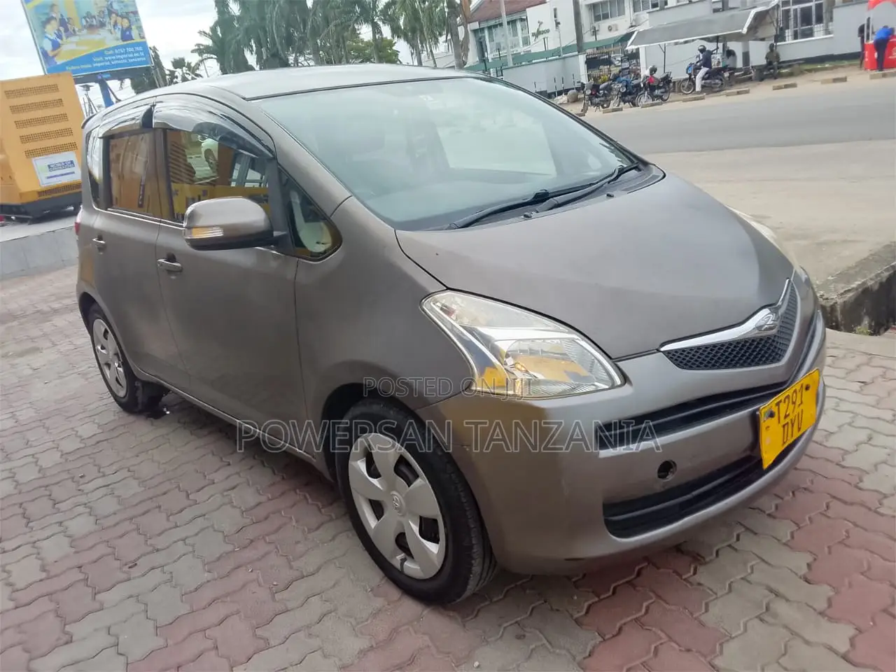 Toyota Ractis 2007 Gray