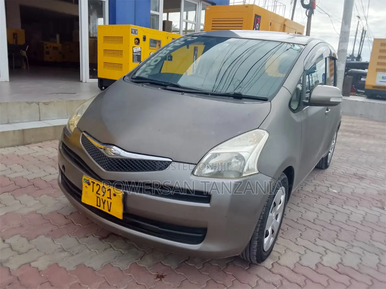 Toyota Ractis 2007 Gray
