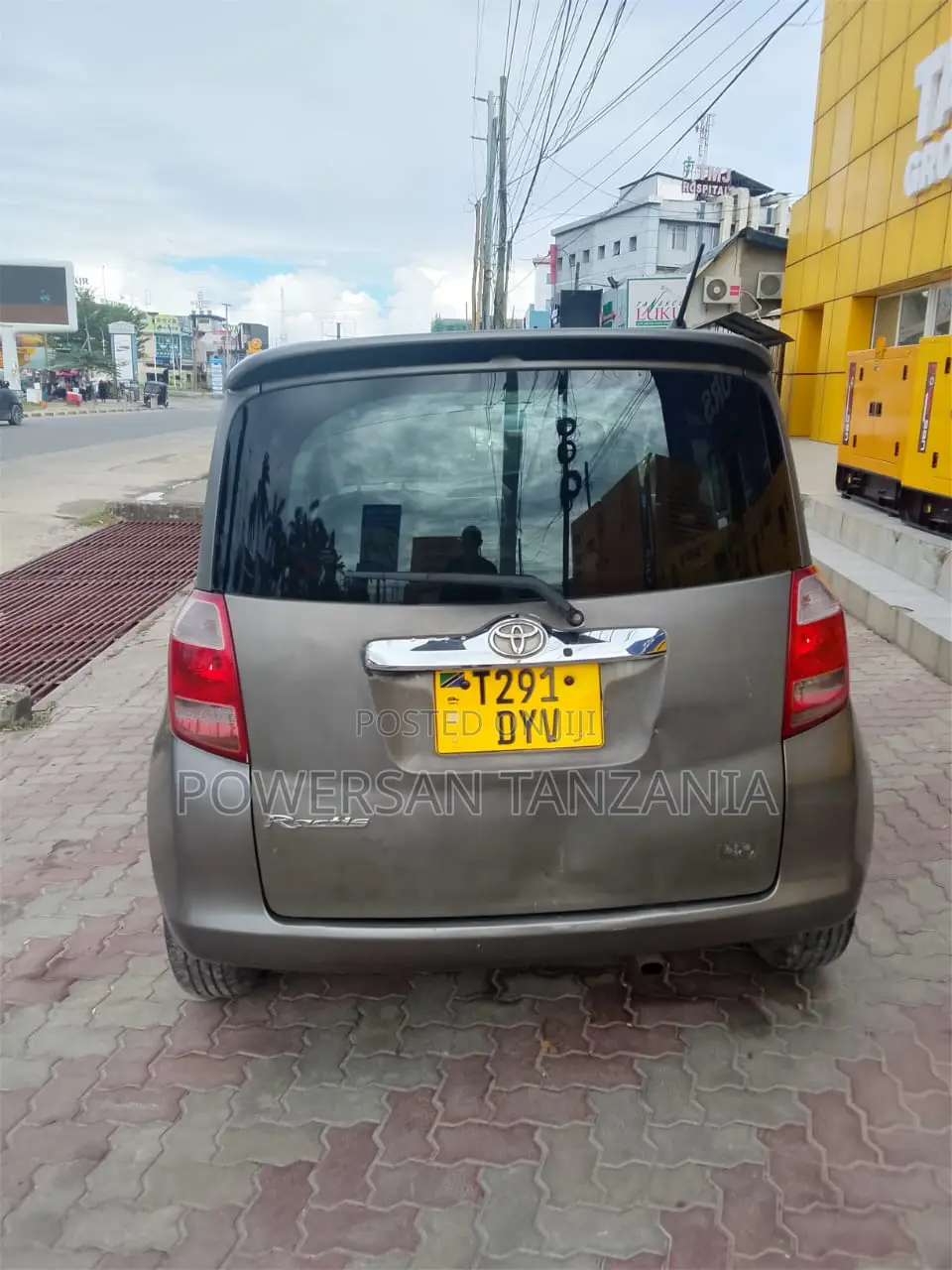Toyota Ractis 2007 Gray