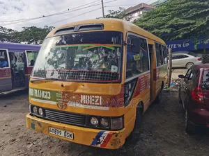Toyota Coaster 2002 Yellow