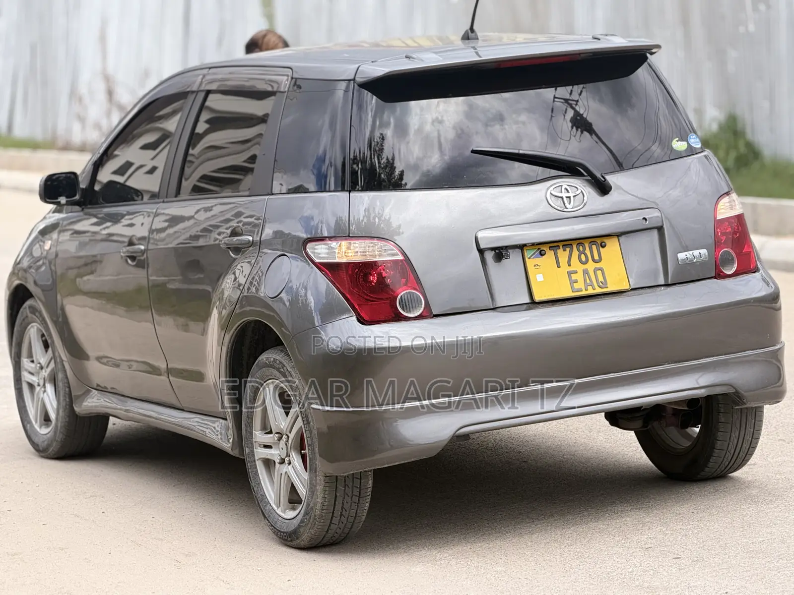 Toyota IST 2005 Gray