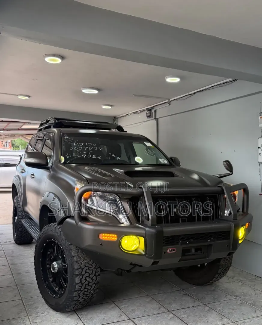 Toyota Land Cruiser Prado 2014