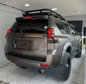 Toyota Land Cruiser Prado 2014