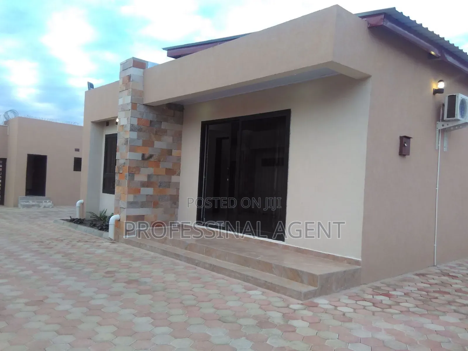 2bdrm Apartment in Temeke Kijichi for rent