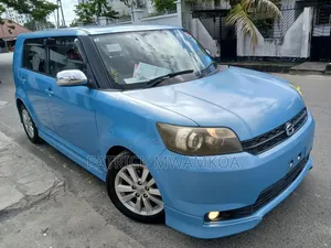 Toyota Corolla Rumion Hatchback 1.8 FWD 2010 Blue