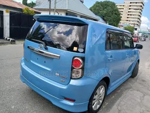 Toyota Corolla Rumion Hatchback 1.8 FWD 2010 Blue