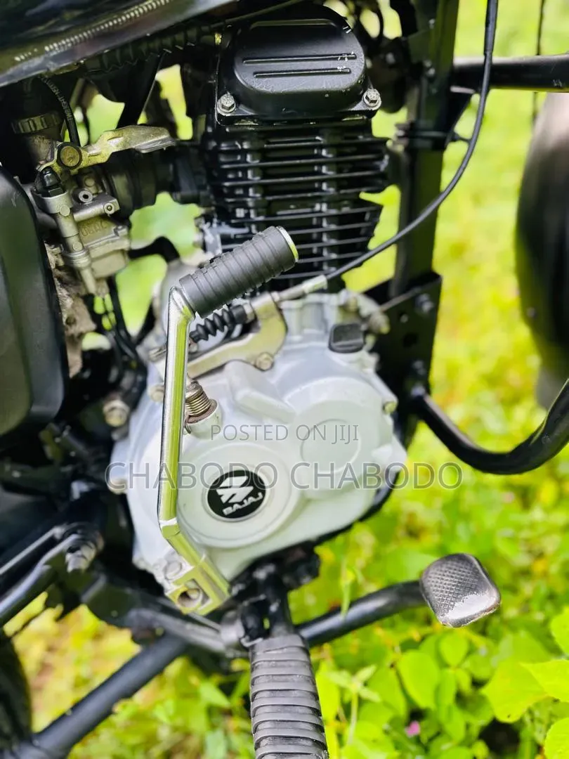 Bajaj Boxer 125 2025 Black