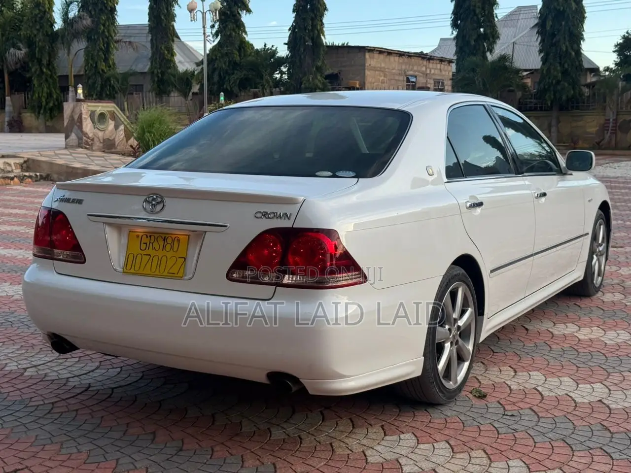 Toyota Crown 2006 White