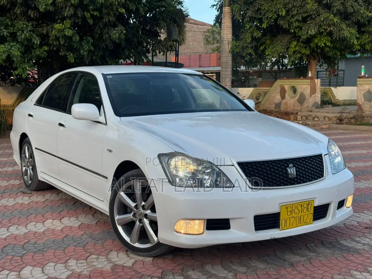 Toyota Crown 2006 White
