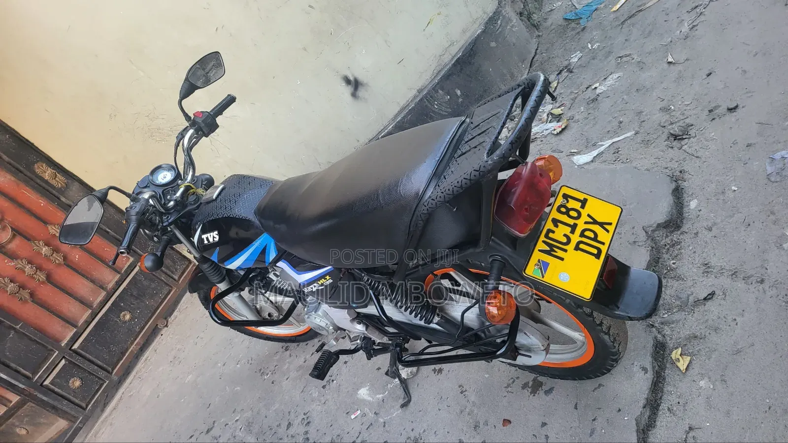 TVS HLX 125 2023 Black