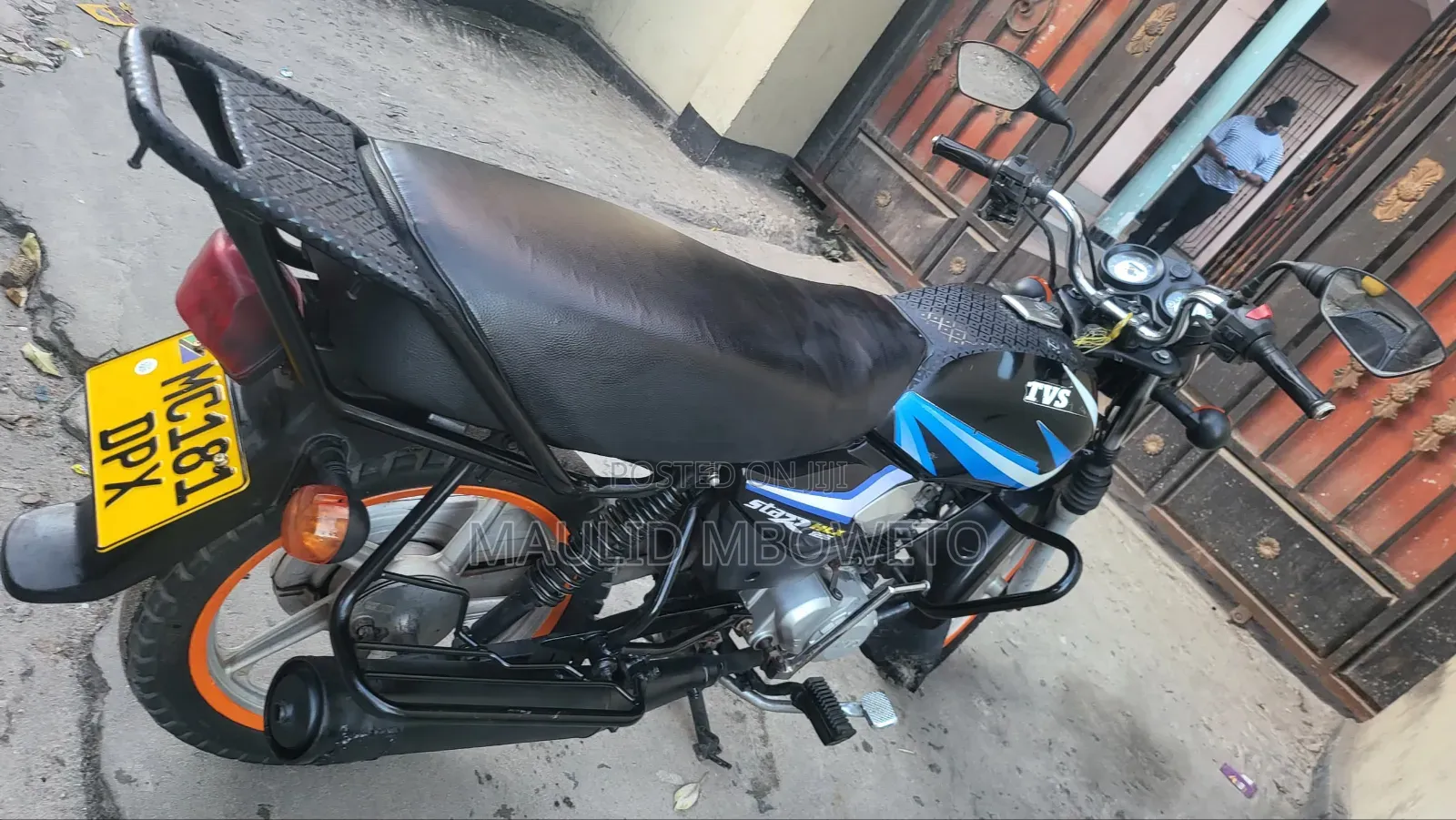 TVS HLX 125 2023 Black