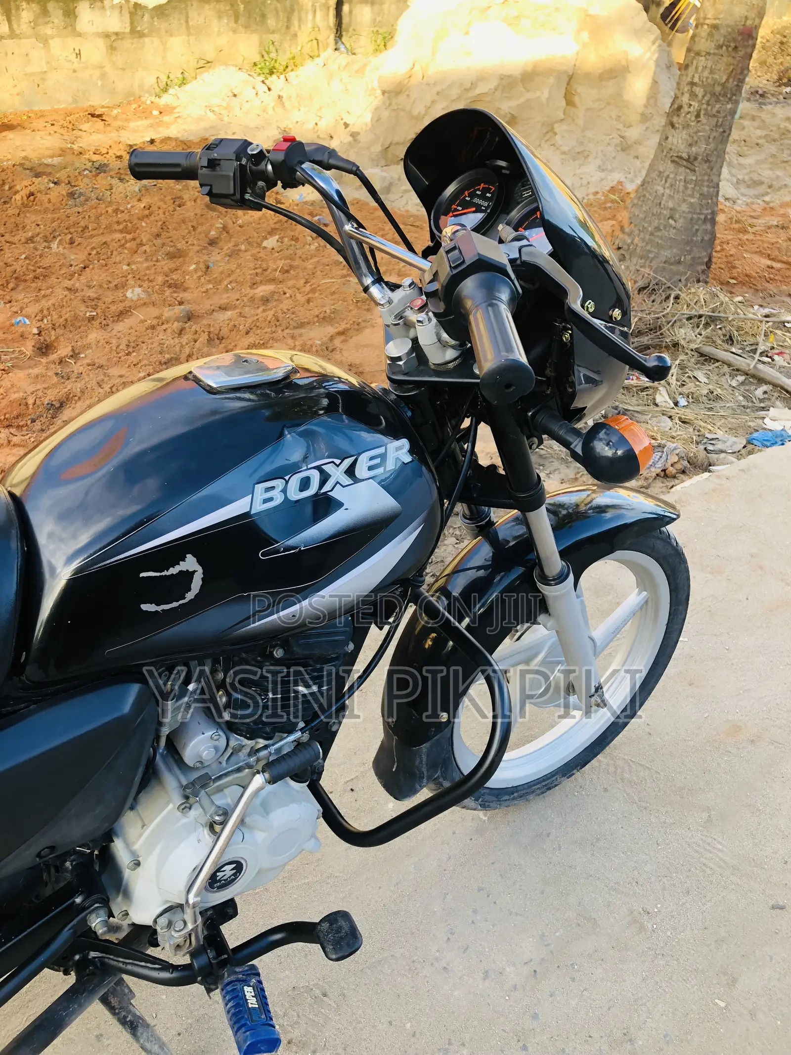 Bajaj Boxer 125 2025 Black