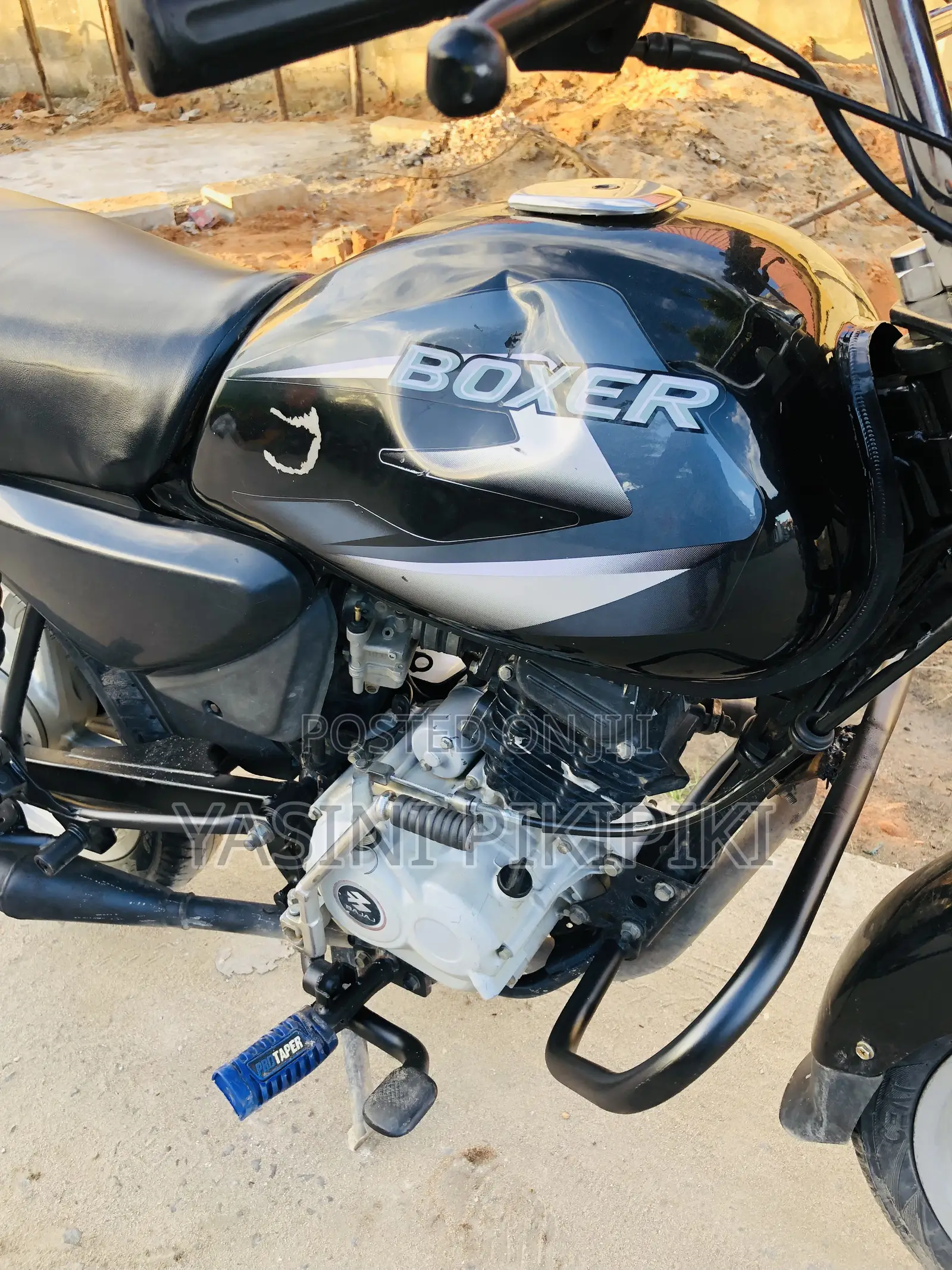 Bajaj Boxer 125 2025 Black