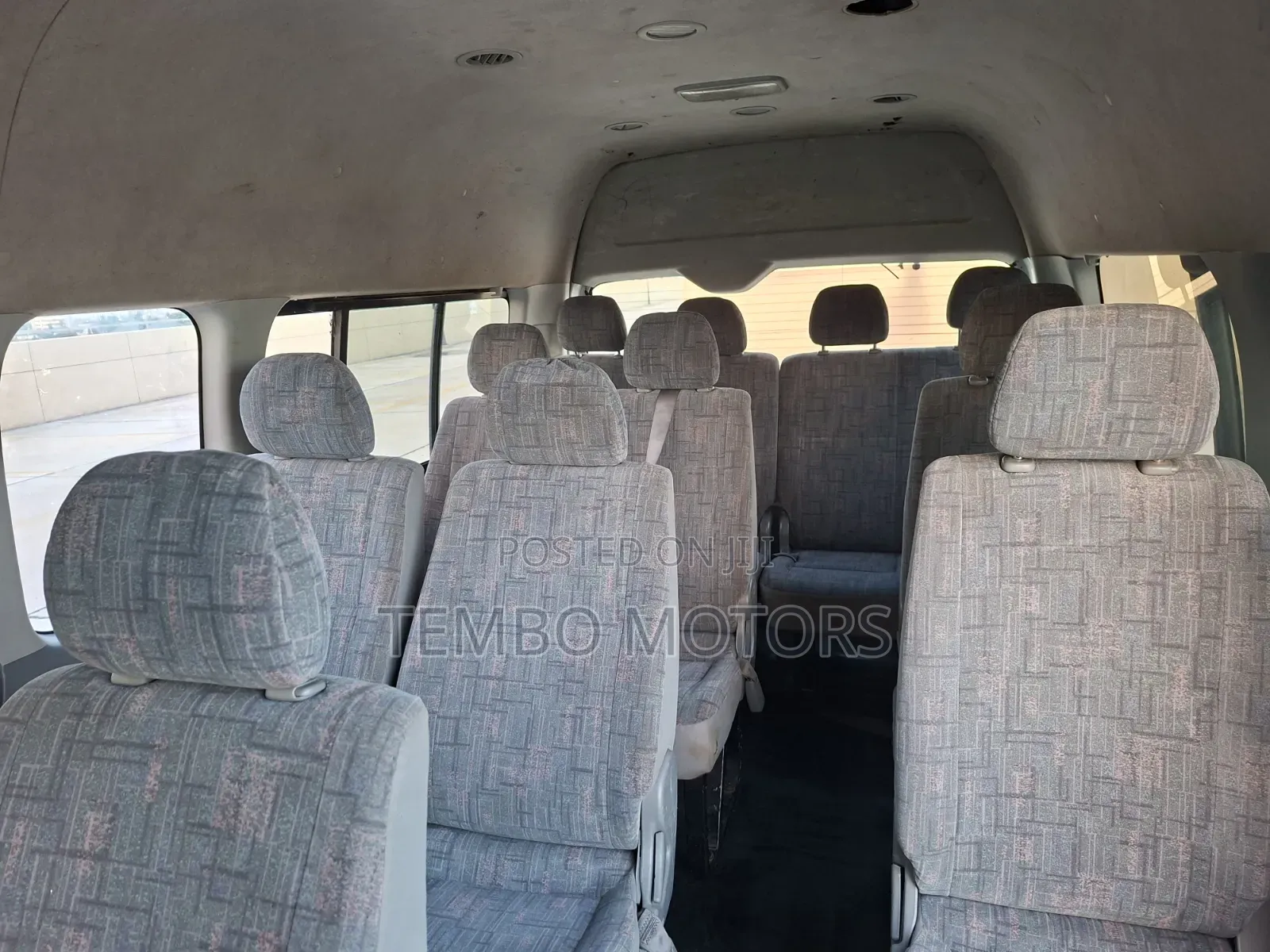 Toyota HiAce 2005 Silver