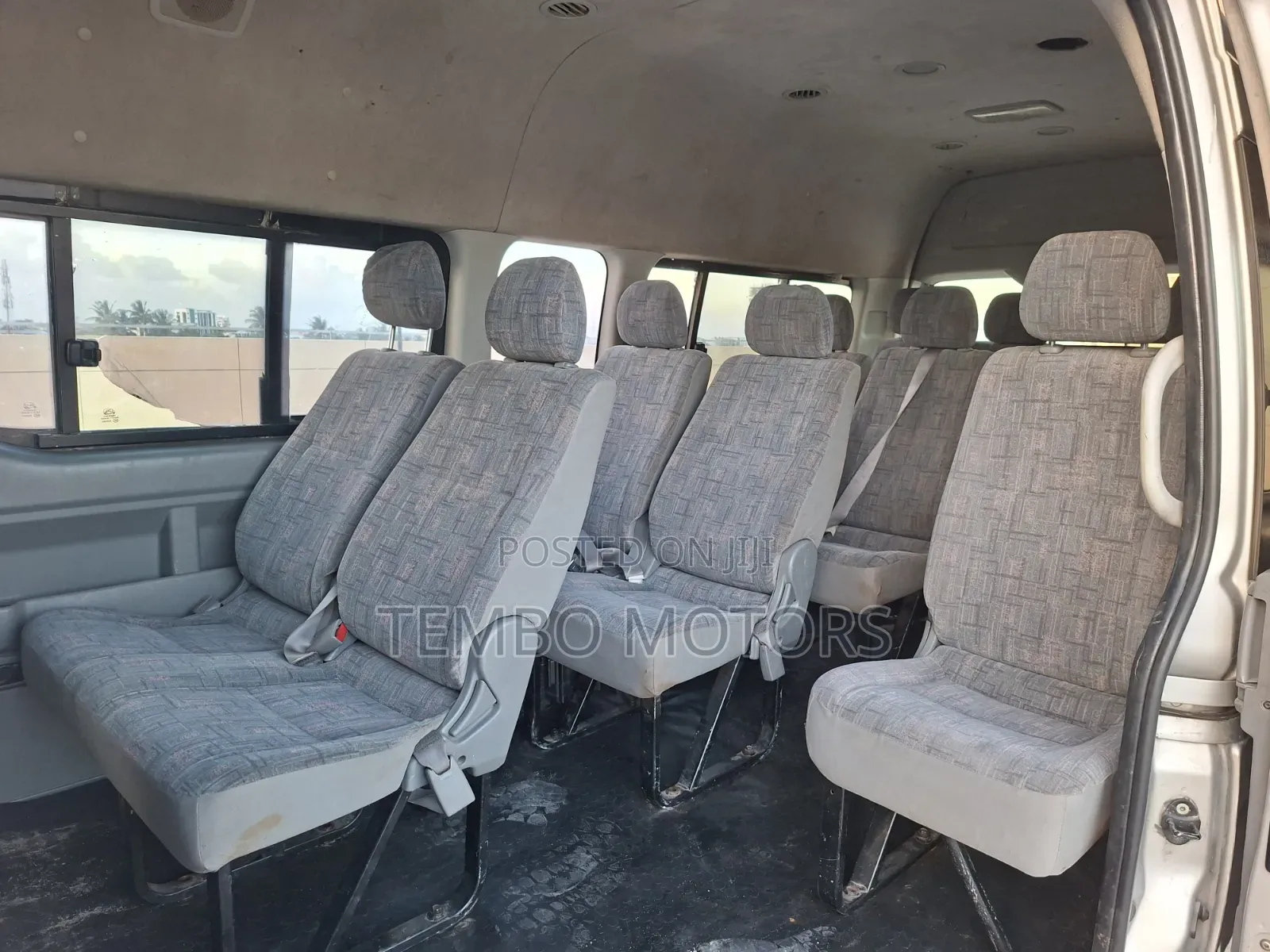 Toyota HiAce 2005 Silver