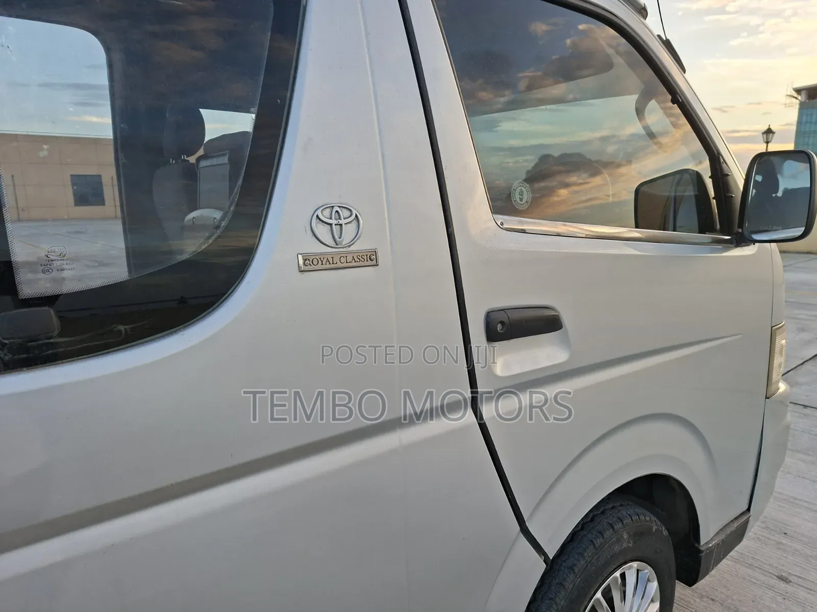 Toyota HiAce 2005 Silver
