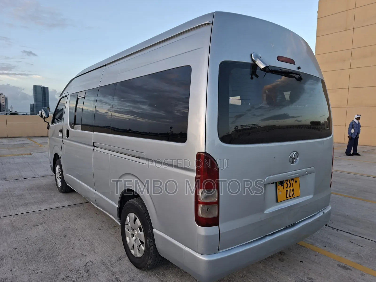 Toyota HiAce 2005 Silver