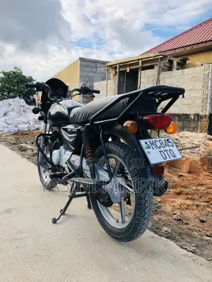 Bajaj Boxer 125 2025 Black