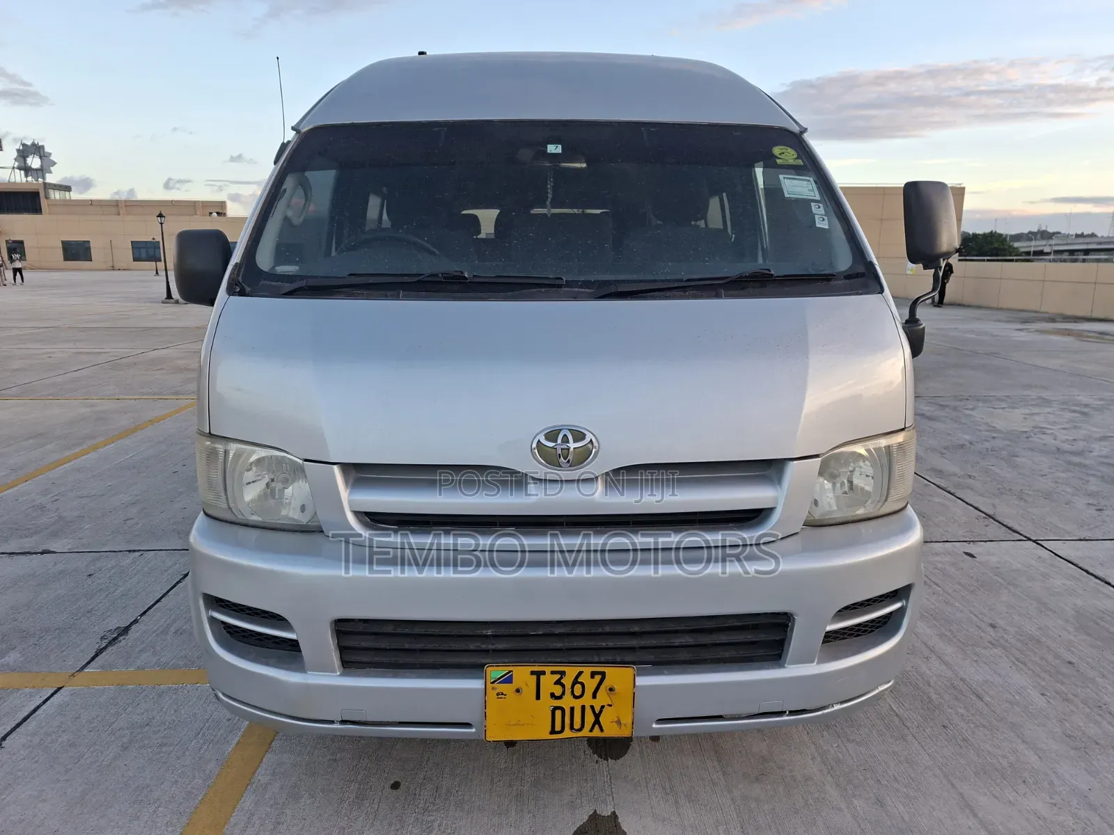 Toyota HiAce 2005 Silver