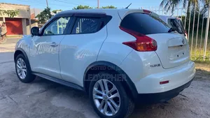 Nissan Juke S 2011 White