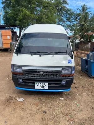 Toyota HiAce 2005 Blue