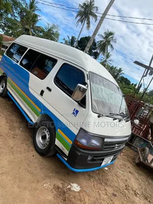 Toyota HiAce 2005 Blue