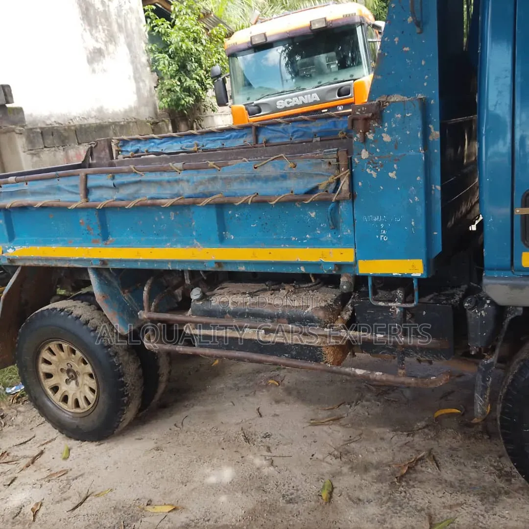 Mitsubishi Cannter Tipper 4d33 Ton 2 1⁄2