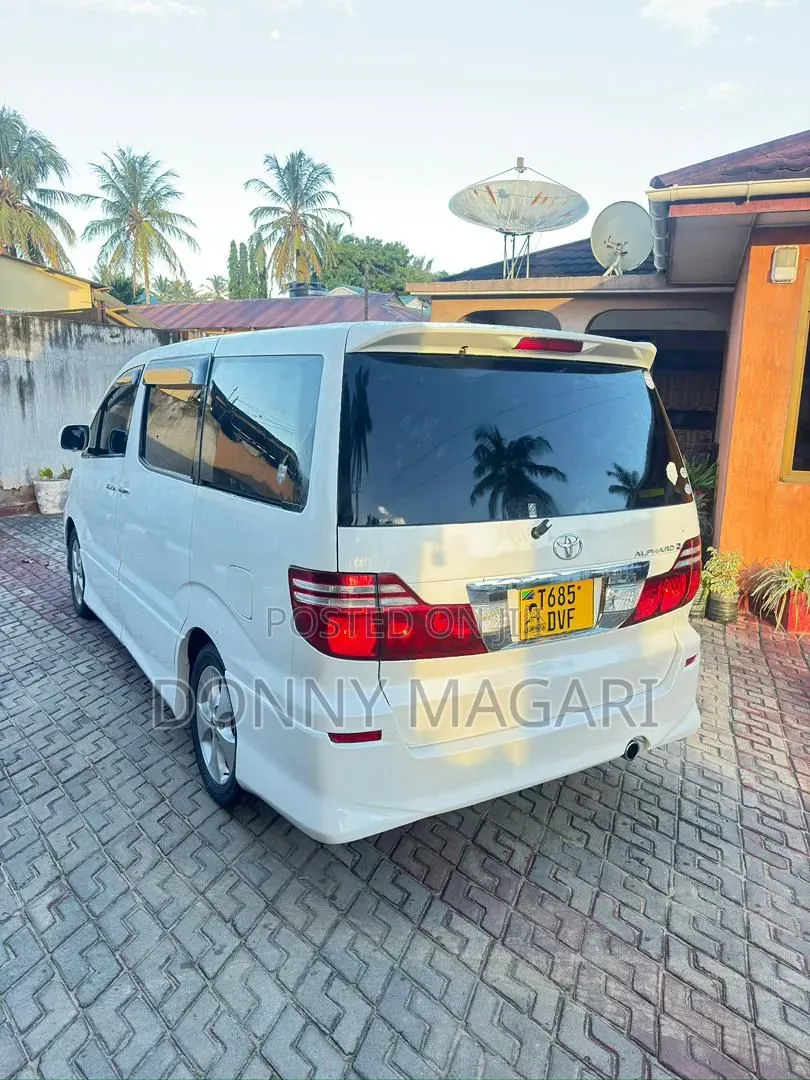 Toyota Alphard 2006 White