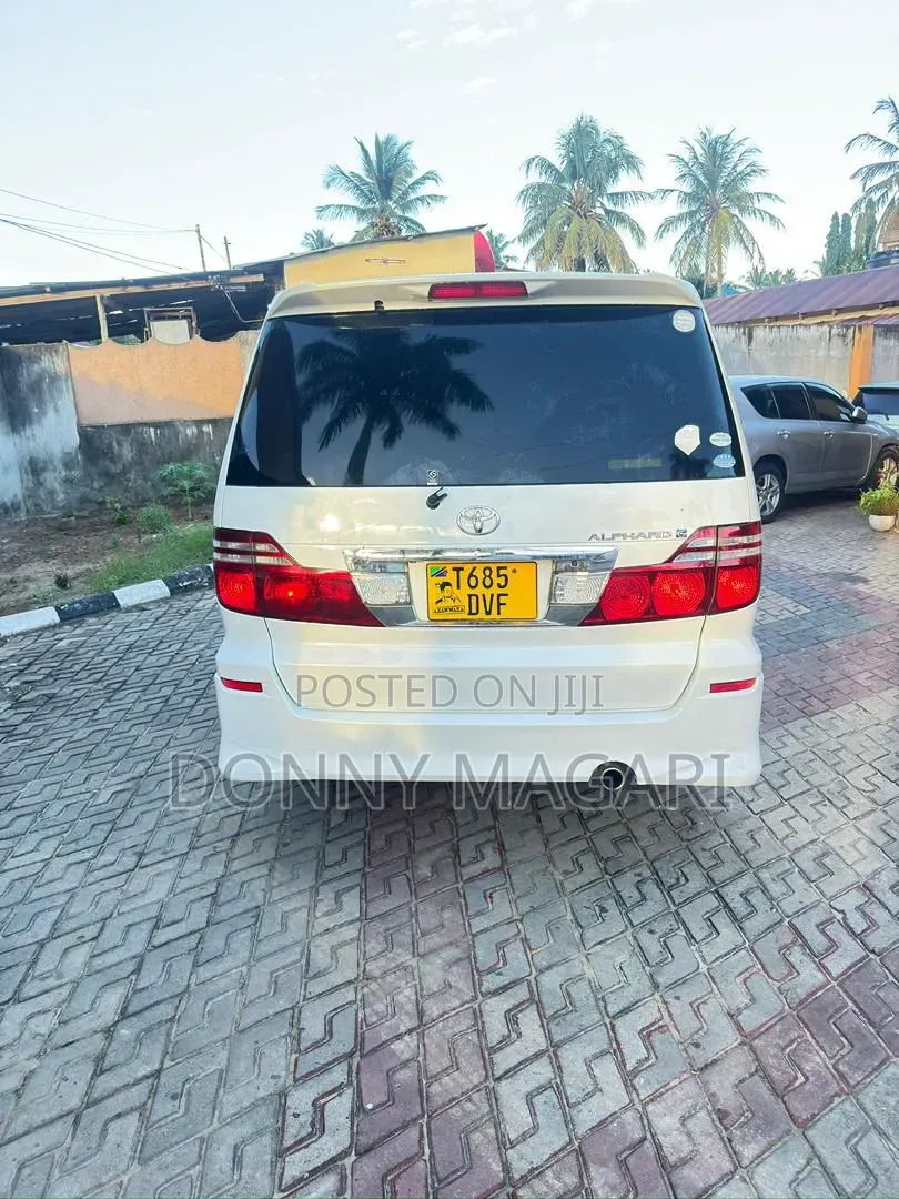 Toyota Alphard 2006 White