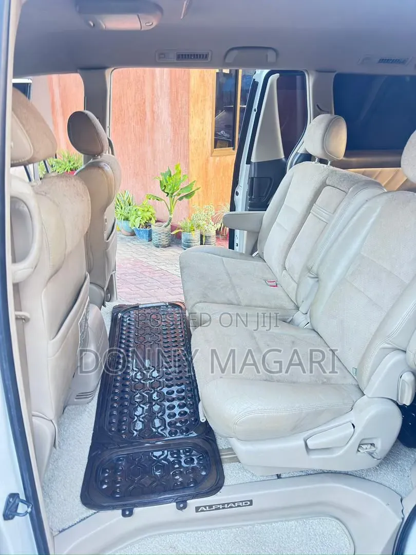 Toyota Alphard 2006 White